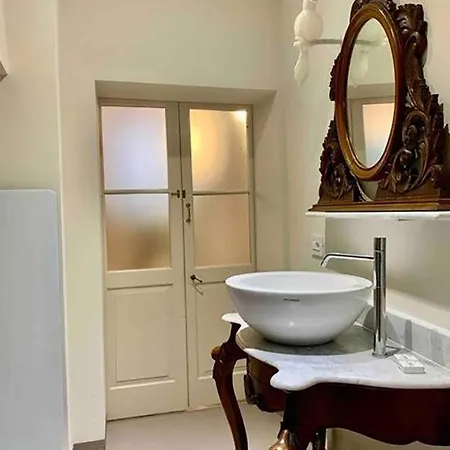 Landing Monolocale Con Ingresso Indipendente Apartment