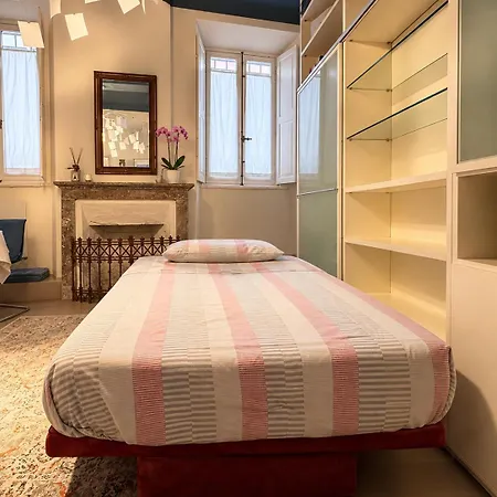 Landing Monolocale Con Ingresso Indipendente Daire Parma